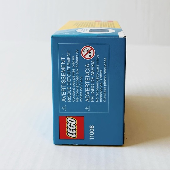 LEGO Classic Creative Blue Bricks 11006 (Retired) - Picture 3 of 7